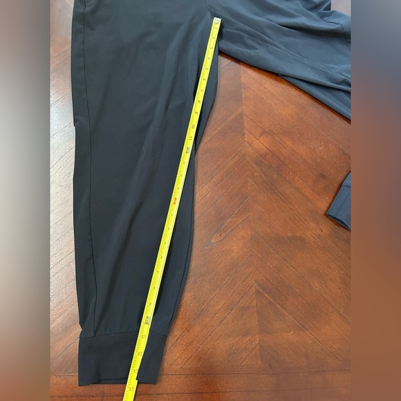 Athleta Classic Black Active Pants size 16 - Picture 6 of 8